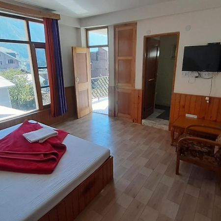 Hadimba Regency Vandrarhem Manāli Exteriör bild