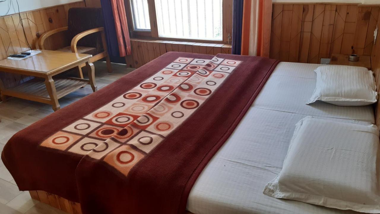 Hadimba Regency Vandrarhem Manāli Exteriör bild