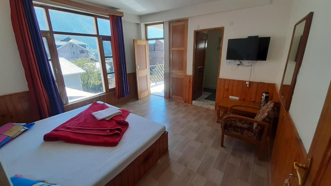 Hadimba Regency Vandrarhem Manāli Exteriör bild