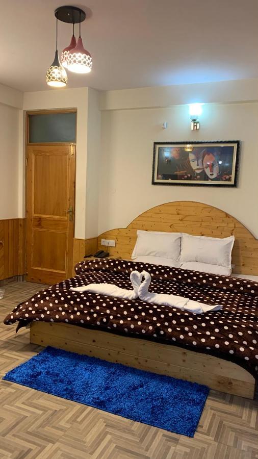 Hadimba Regency Vandrarhem Manāli Exteriör bild