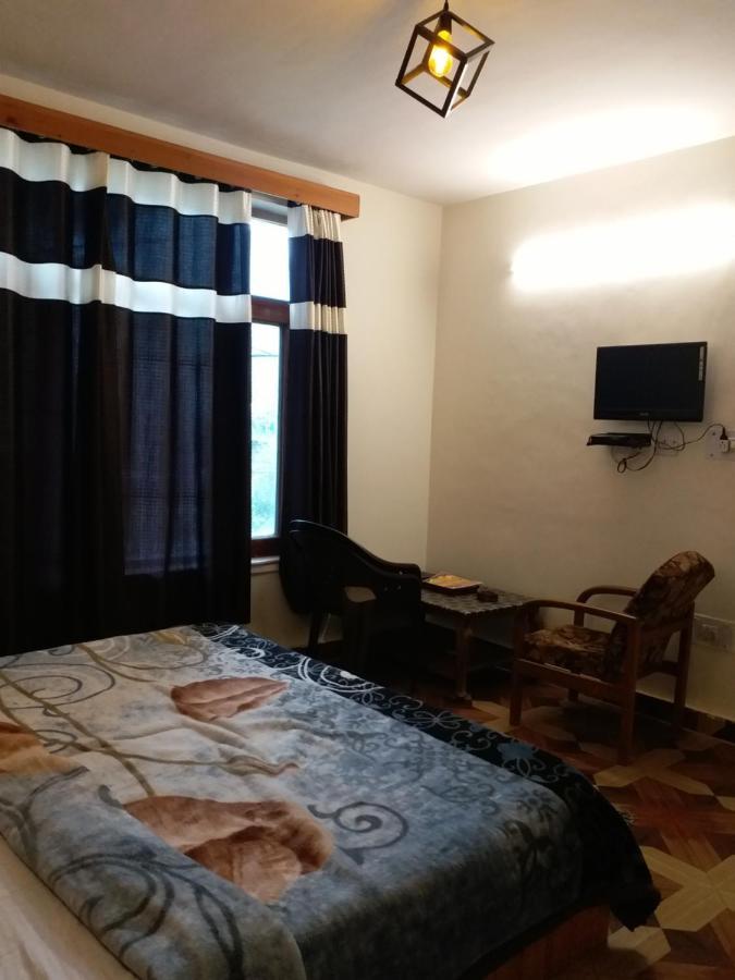 Hadimba Regency Vandrarhem Manāli Exteriör bild