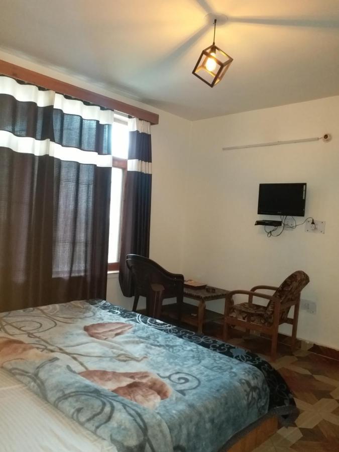 Hadimba Regency Vandrarhem Manāli Exteriör bild